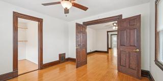 1660 N Marshall St Gallery 21