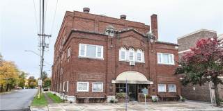 400 Main Street Gallery 1