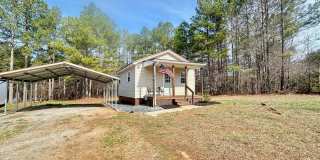 Fully Furnished Studio just off Highway 58 Gallery 1