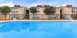 Hilltop Oaks Apartments Gallery 7