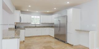 5520 Hayes St Gallery 6