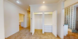 Spacious 4-bedroom 4.5 bath Home in a Gated Complex Gallery 53