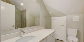 7bed/4bath in West Campus Gallery 24