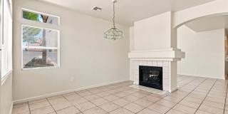Bright & Spacious 4Bd Home with Vaulted Ceilings & Outdoor Kitchen Gallery 8