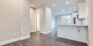 New Construction! Spacious Modern Townhome in Edmonds. New Construction! Spacious Modern Townhome in Edmonds. Gallery 6