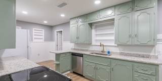 COMPLETE UPDATE! 4 bed, 2 bath, 1 car garage! Gallery 15