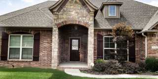 Captivating Four Bedroom Home Available for August 2026 Gallery 18