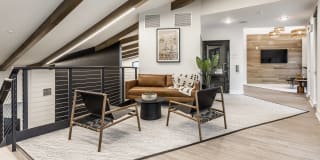 Urbane Gallery 11