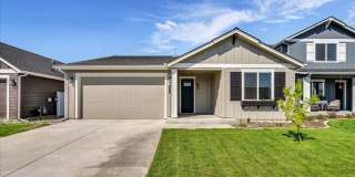 Charming 3 bedroom, 2 bath home Gallery 1