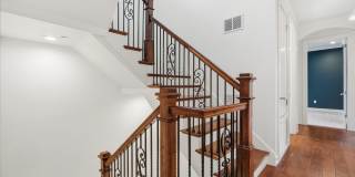 Luxury Townhome with 2 Car-Garage (Partial Utilities Included) Gallery 15