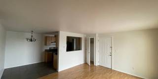 Tacoma Top Floor 2bed/1bath condo Gallery 3