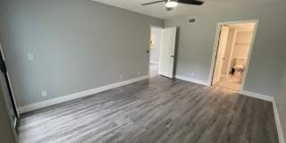 3 Bedroom 2.5 Bathroom Townhome located in Pelican Bay Gallery 19