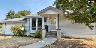 3820 East Carlisle Avenue 3820 East Carlisle Avenue Gallery 1