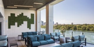 AMLI South Shore Gallery 13