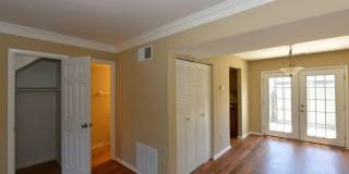 Pavilion Lakes Apartments Gallery 13