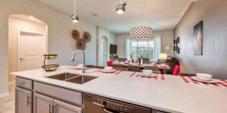 Beautiful 2 Bedroom, 2 Bathroom Davenport Home! Gallery 7