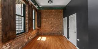 1470 North Milwaukee Avenue Gallery 7