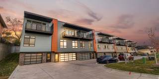 -Live Bold at The Ten – Modern 3BR / 2.5BA Townhome + Elevator Gallery 1