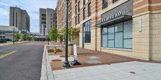 212 FREDERICK Avenue S Gallery 106