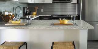 Del Oro on Broadway Gallery 8