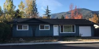 Three bedroom/Two bath home with huge yard | Available Mid-November Gallery 1