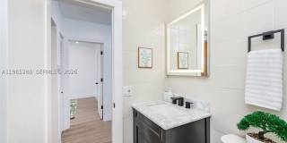 3321 NW 19th Ter Gallery 17