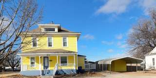 802 W Oak Gallery 1