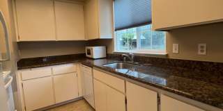 Ground floor Condo with sky views, Benicia Gallery 6