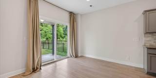 4 Bedroom Pet Friendly Home For Rent with Club House, Comm. Pool, & Comm Gym Access! Gallery 12