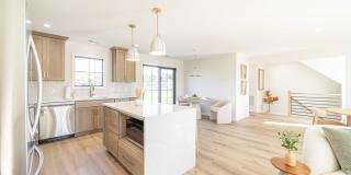 14550 South Ave Gallery 12