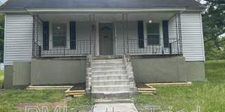 1318 Ridge Avenue Gallery 1