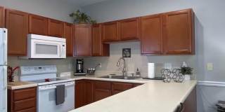 Grande Avenue Gallery 7