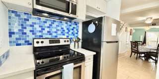 255 S. Ventura #238- MFR Gallery 8