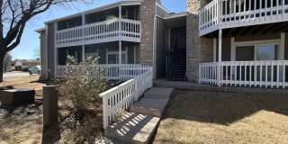 Spacious 3-Bedroom Condo with In-Unit Laundry – Convenient Aurora Location Gallery 3