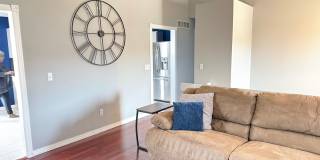 Beautiful 4 BR on Bloomington's east side Gallery 5