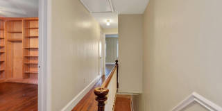315 CONSTITUTION AVE NE Gallery 19
