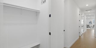5824 N Lincoln Avenue Gallery 17