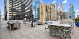 AQ Rittenhouse Gallery 16