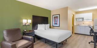 St. Louis - Westport - East Lackland Rd. Gallery 14