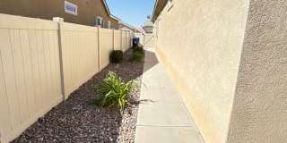 Del Web Rental 2 Bedroom Gallery 9