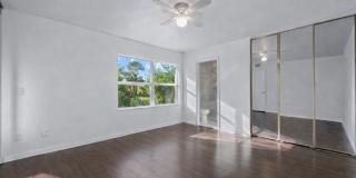 1945 Stratford Way Gallery 18