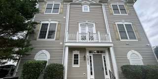 SPACIOUS END UNOT TOWNHOUSE  IN BOYDS MD Gallery 1