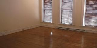 2 W WASHINGTON Street Gallery 10