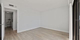 4141 BAYSHORE Boulevard Gallery 16