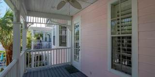 947 HEMINGWAY CIRCLE Gallery 38