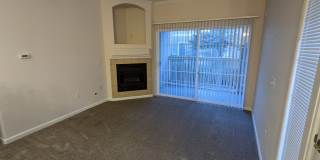 AWESOME 2-BEDROOM CONDO INCL. GARAGE, SWIMMING POOL, WASHER & DRYER! Gallery 9
