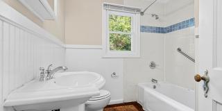 Welcome to this charming 2-bedroom, 1-bathroom home located in the heart of Durham, NC.! Gallery 14