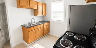 Move-In Ready 2 Bedroom Home with Private Fenced Backyard Gallery 13