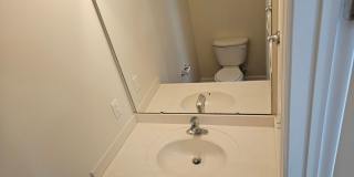 Charming 3br/2.5ba in SE Raleigh.  Avail Now! Gallery 10