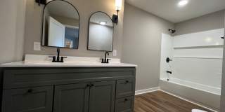 Remodeled Single Level 3 Bed, 2 Bath Home w/ 1 Car Garage Gallery 17